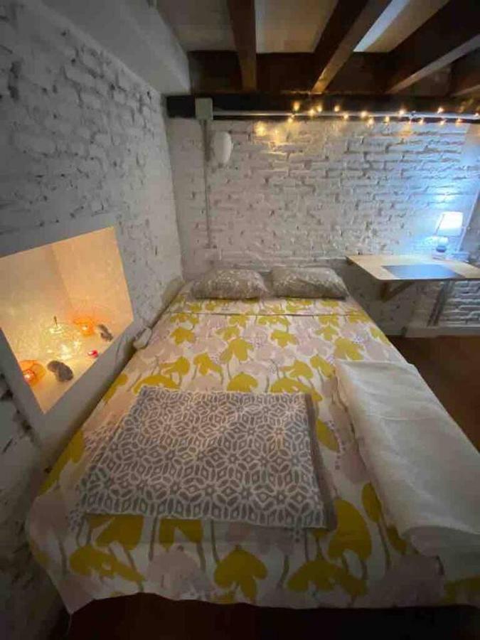 Airbhouse Private Rooms & Apartments Sevilla Dış mekan fotoğraf