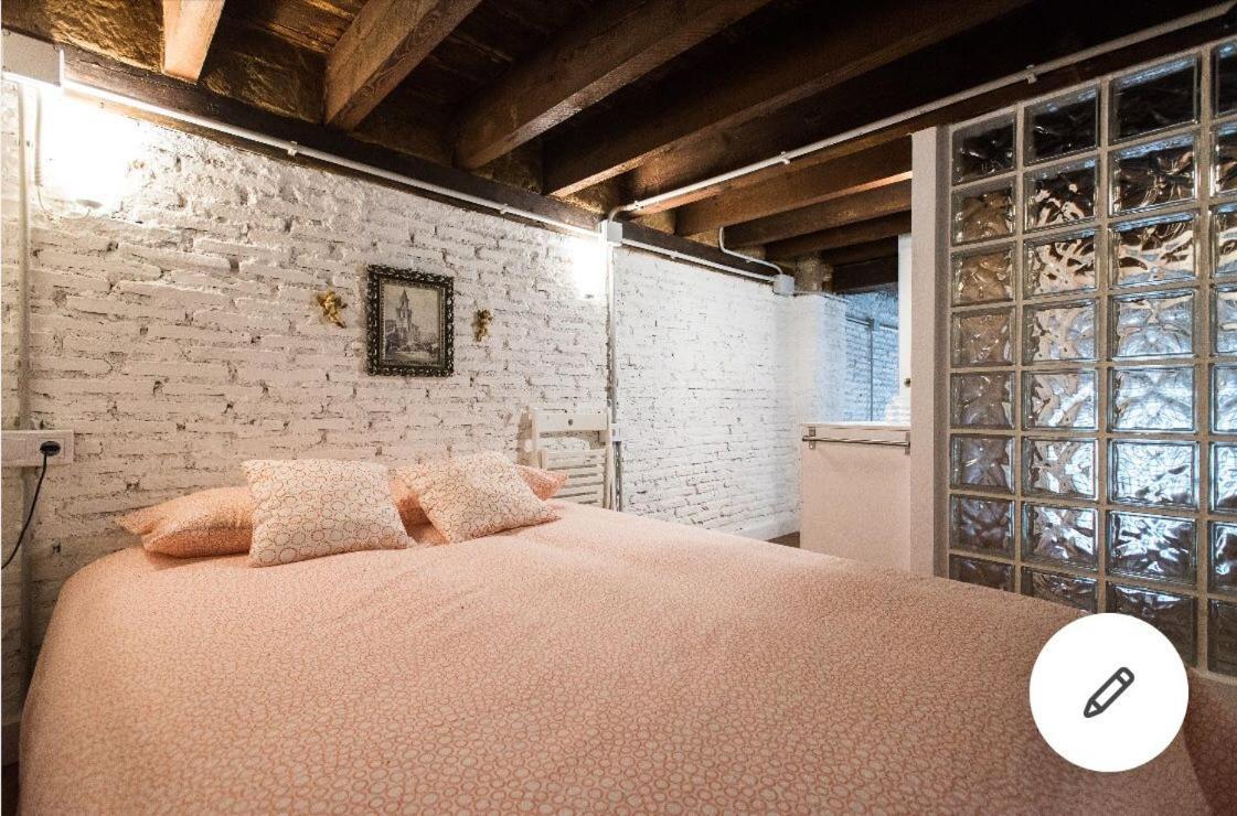 Airbhouse Private Rooms & Apartments Sevilla Dış mekan fotoğraf