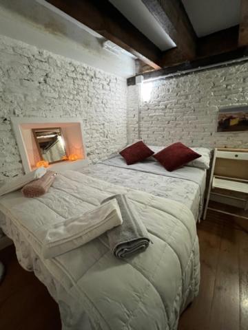 Airbhouse Private Rooms & Apartments Sevilla Oda fotoğraf