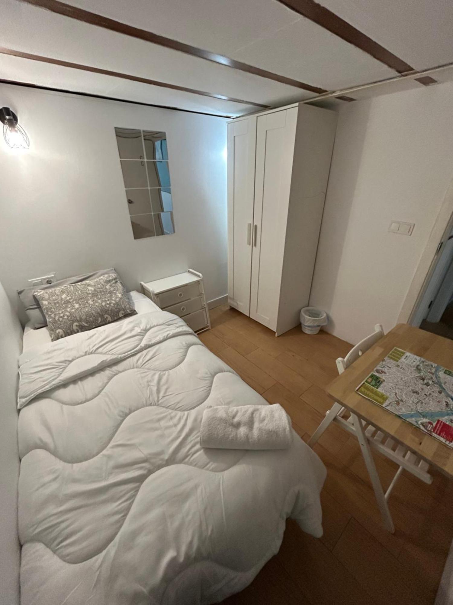 Airbhouse Private Rooms & Apartments Sevilla Dış mekan fotoğraf